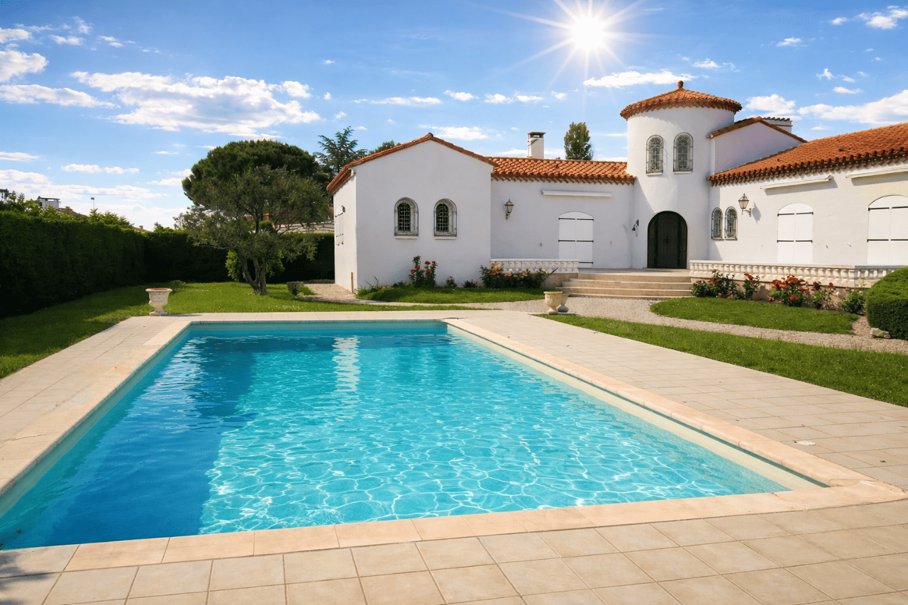 Entretien et rénovation de piscine avec système de filtration à Cabestany par Les Piscines de Marius